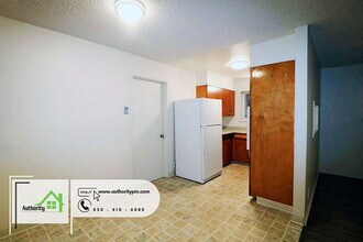 1635 Mesa St in Redding, CA - Building Photo - Building Photo