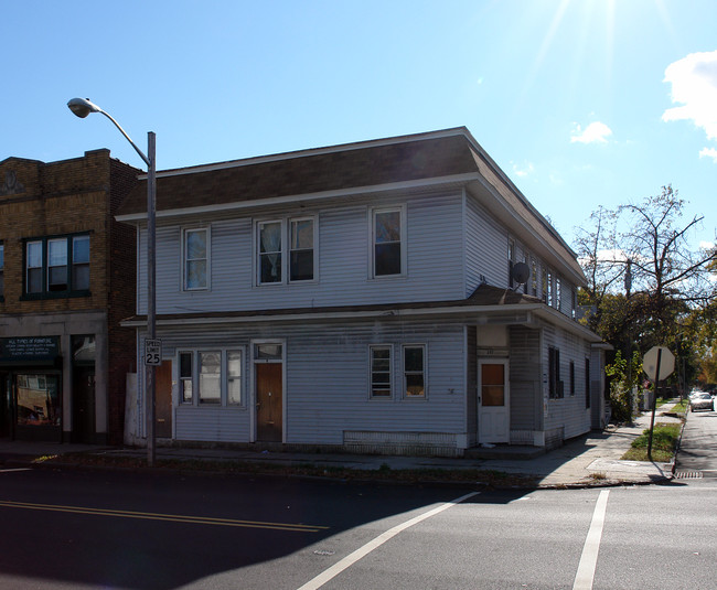 255 Rhode Island Ave in East Orange, NJ - Foto de edificio - Building Photo