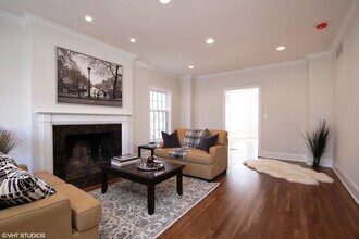 314 Woodland Ave in Winnetka, IL - Building Photo - Building Photo