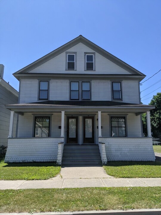 25 Maple Ave in Cortland, NY - Building Photo