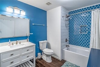 2456 Harwood Dr in East Point, GA - Building Photo - Building Photo