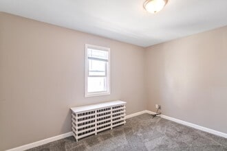 5056 N 25th St in Milwaukee, WI - Building Photo - Building Photo