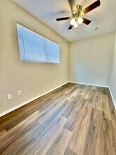 5320 Lovell Ave in Fort Worth, TX - Foto de edificio - Building Photo