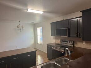 9113 Goldenview Dr in Fort Worth, TX - Building Photo - Building Photo