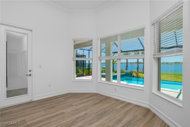 13896 Blue Bay Cir in Ft. Myers, FL - Foto de edificio - Building Photo