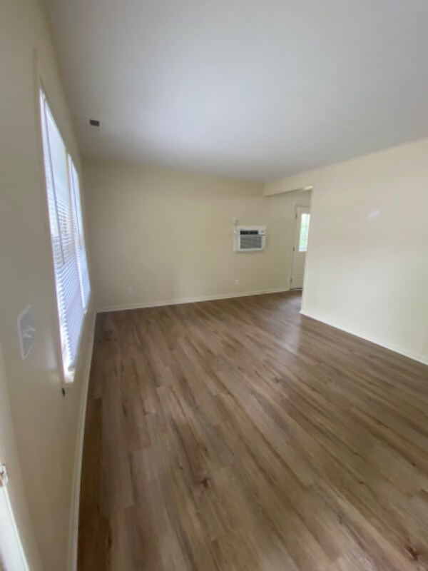 402 E Wayne St-Unit -B in Glasgow, KY - Building Photo - Building Photo