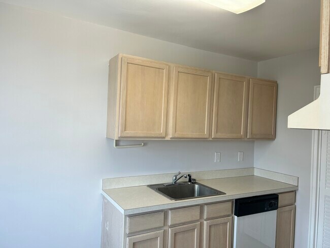 2601 Pennsylvania Ave, Unit 932 photo'