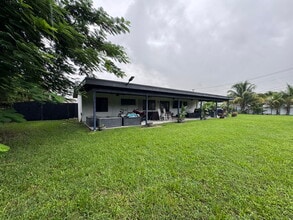 11760 SW 35th Terrace in Miami, FL - Building Photo - Building Photo