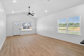 8705 Cantera Dr in Fort Smith, AR - Foto de edificio - Building Photo