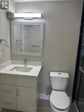 4423 Glen Erin Dr in Mississauga, ON - Building Photo - Building Photo