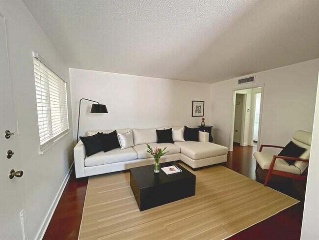 3106 Duval St in Austin, TX - Building Photo - Building Photo