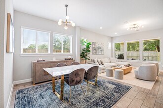 9403 Windward Bluff Way in The Woodlands, TX - Building Photo - Building Photo