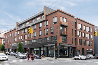 360 Throop Ave in Brooklyn, NY - Building Photo - Building Photo