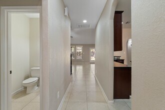 208 Forest Peak Way in Montgomery, TX - Building Photo - Building Photo