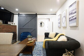 244 E 75th St in New York, NY - Building Photo - Building Photo
