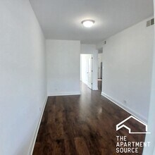 4810 W Armitage Ave in Chicago, IL - Foto de edificio - Building Photo