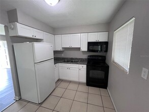 1320 N Combee Rd in Lakeland, FL - Building Photo - Building Photo
