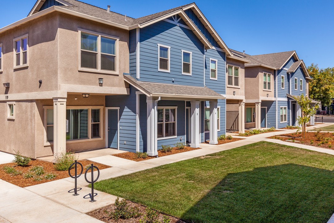 Uptown Place Apartments in Chico, CA - Building Photo