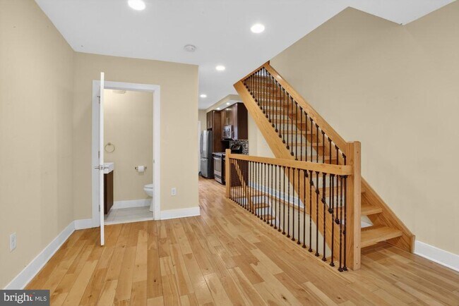 1237 N Hollywood St in Philadelphia, PA - Building Photo - Building Photo