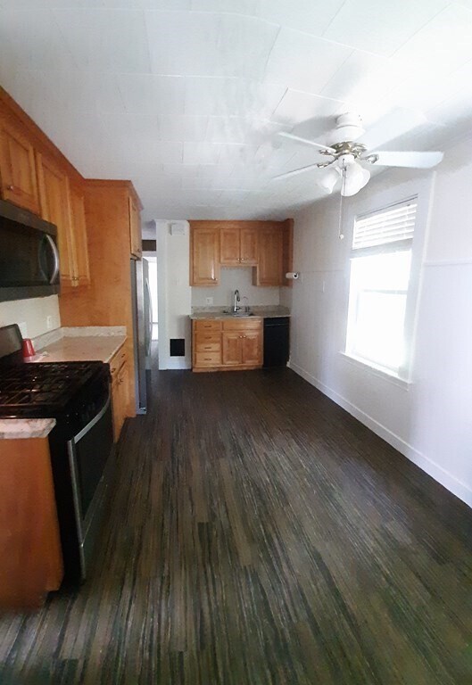 12 Philbrick St-Unit -2 in Norwood, MA - Building Photo - Building Photo