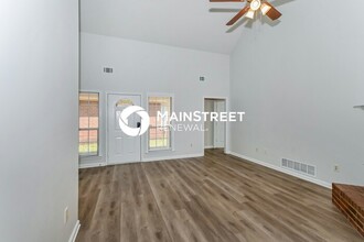 7658 Davis Pkwy in Southaven, MS - Building Photo - Building Photo