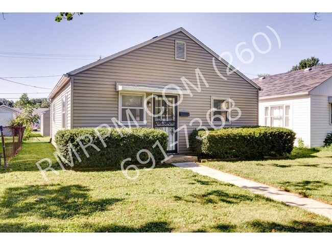 property at 2606 Lynn Ave