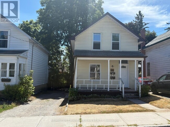property at 581 Paterson St