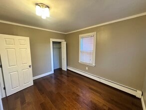 20 Linden St, Unit 1 in Somerville, MA - Building Photo - Building Photo