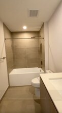 9350 S Dixie Hwy, Unit 1818 in Kendall, FL - Building Photo - Building Photo