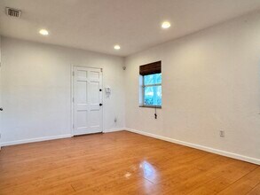 3012 Glenwood Rd in West Palm Beach, FL - Building Photo - Building Photo