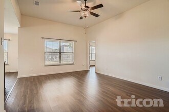 1367 Barrel Dr in Dallas, TX - Building Photo - Building Photo