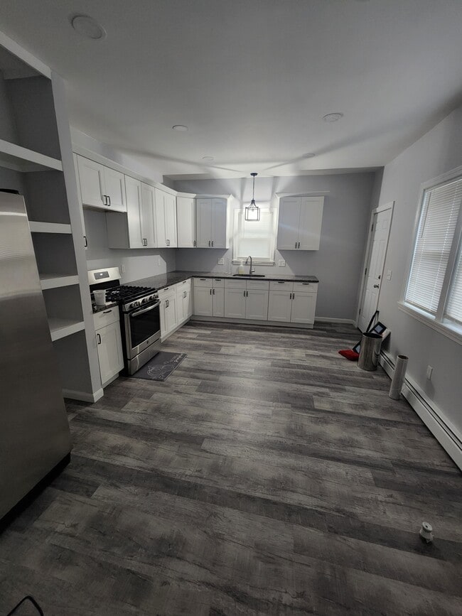 175 Abbott St, Unit 175-1 in Lawrence, MA - Building Photo - Building Photo