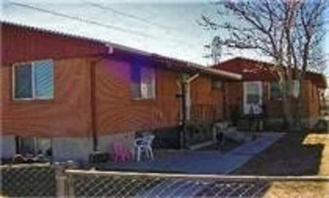 property at 975 S Lowell Blvd