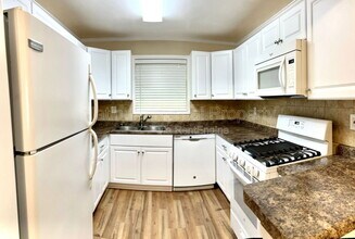 110 Countryside Pl in Smyrna, GA - Foto de edificio - Building Photo