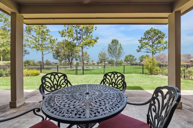 property at 1917 Cayman Bend Ln