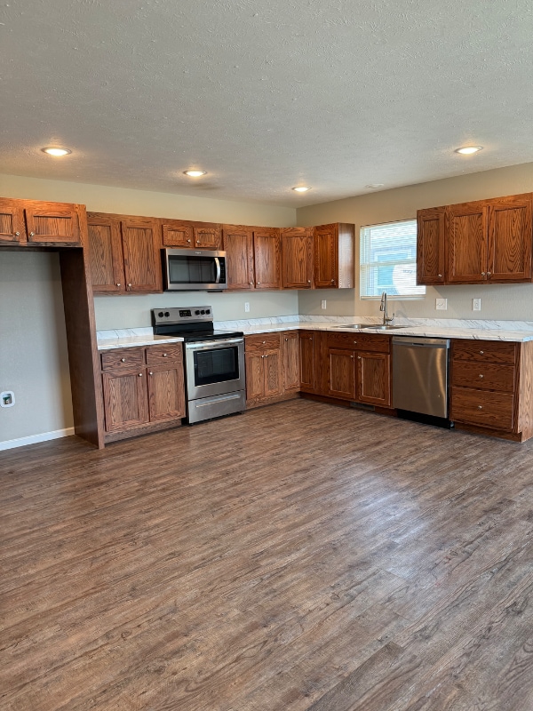 919-921 W Stewart St in Bolivar, MO - Building Photo - Building Photo