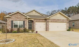 157 High Leaf Dr in Harvest, AL - Building Photo