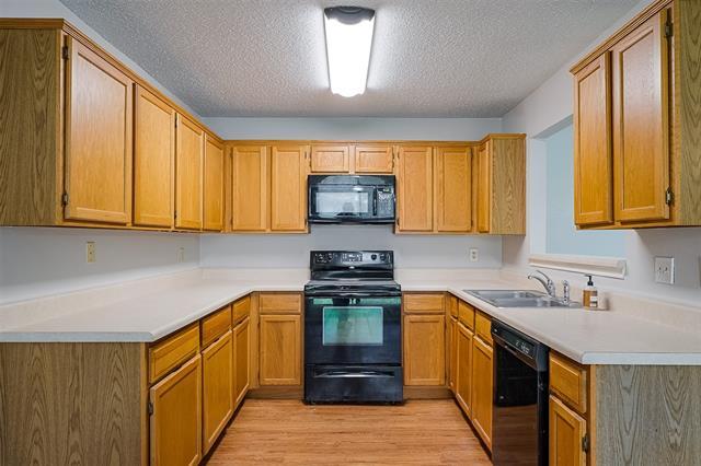 1416 Golden Gate Dr in Carrollton, TX - Building Photo - Building Photo