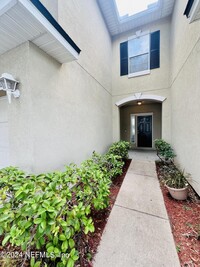 9492 Grand Falls Dr in Jacksonville, FL - Foto de edificio - Building Photo