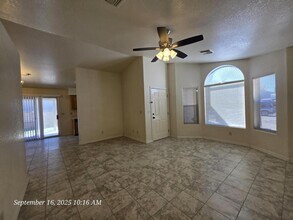 3757 Lass Ave in Kingman, AZ - Building Photo - Building Photo