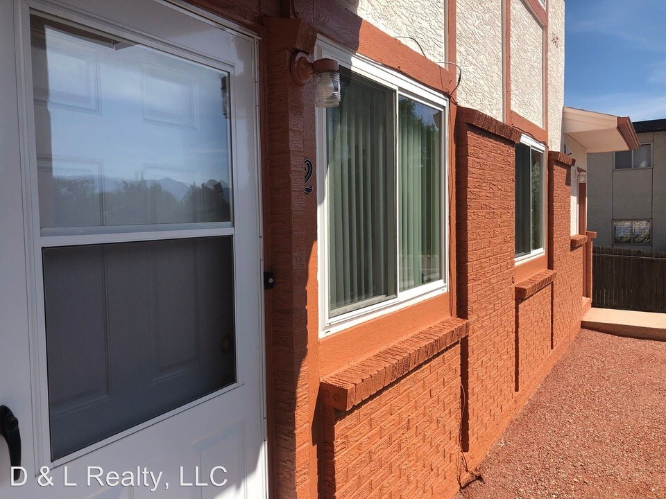 1447 Nokomis Dr in Colorado Springs, CO - Building Photo