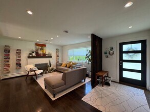 4422 Neptune Dr in Alexandria, VA - Building Photo - Building Photo