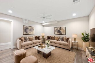 4416 Paxton Pl in Calabasas, CA - Building Photo - Building Photo