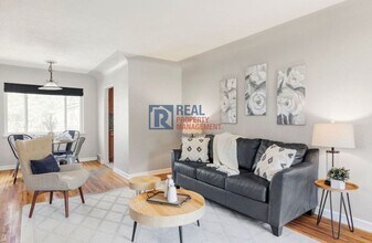 1610 Xanthia St in Denver, CO - Building Photo - Building Photo