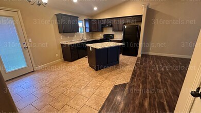 5639 N Lycee St in Wichita, KS - Building Photo - Building Photo