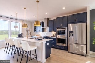 20957 Bluebird Sq in Countryside, VA - Building Photo