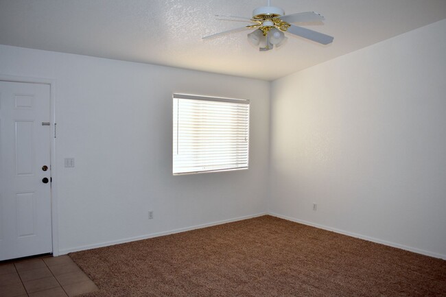 2815 Palisades Dr in Lake Havasu City, AZ - Building Photo - Building Photo