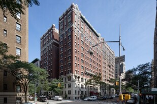 South Bennington Corners in New York, NY - Building Photo