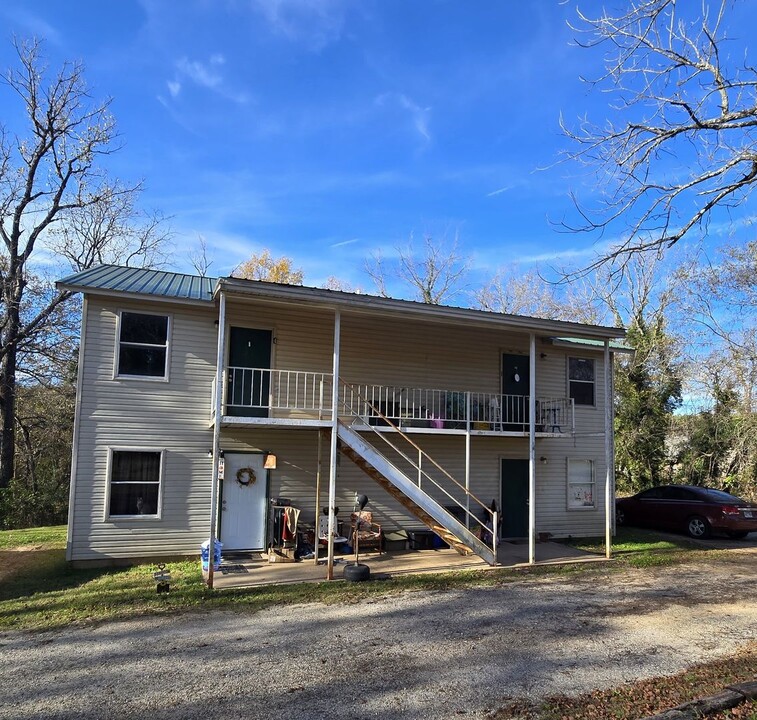 65 Arnold Springs Rd in Melbourne, AR - Building Photo