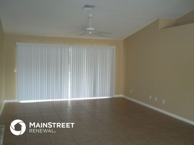 173 Aurora Ave S in Lehigh Acres, FL - Building Photo - Building Photo